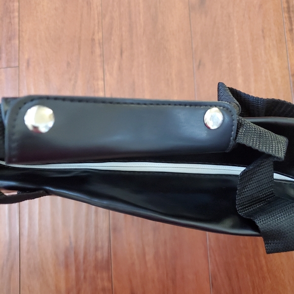 CALVIN KLEIN FAUX LEATHER DUFFLE BAG - Picture 4 of 9